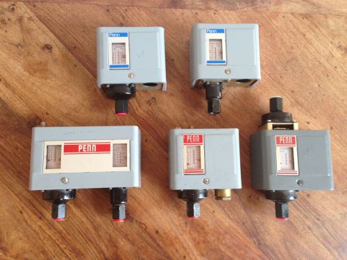 5 times Penn / Johnson Controls pressure control units, P70JA / P70AA L@@@K