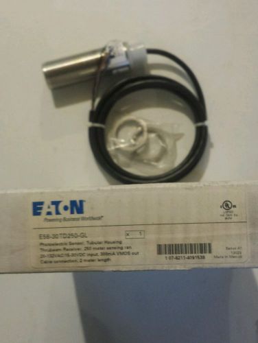 NEW IN BOX CUTLER-HAMMER PHOTOELECTRIC SENSOR E58-30TD250-GL SERIES A1