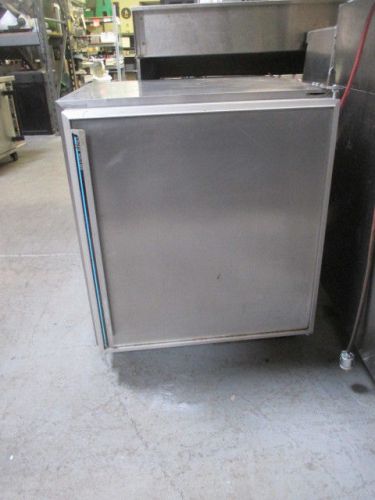 SKF27 Silver King 27&#034; Single Door Undercounter Freezer  - Flat Top