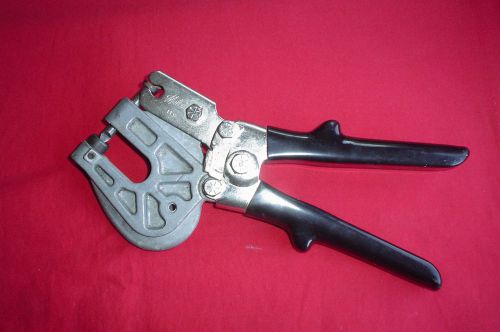 USED MALCO PL1 LOCK METAL STUD CRIMPER FOR FASTENING MEATAL STUDS