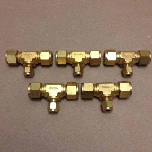 (Lot of 5) Swagelok B-810-3-8-4,  Brass Reducing Union Tee 1/2&#034;x1/2&#034;x1/4&#034; OD