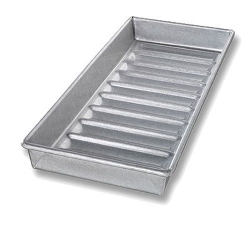 Chicago Metallic 22100 New England Hot Dog Bun Pan 1 row of 10 6&#034; X 15&#034;...