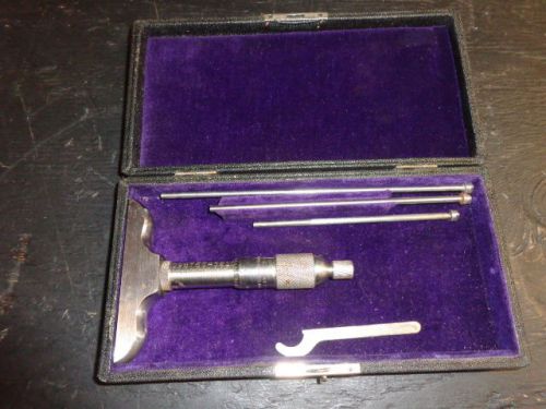 Goodell Pratt Co Depth Micrometer 2-1/2&#034; Base-3 Rods (0-3&#034; depths) w/Case(Shlf 3