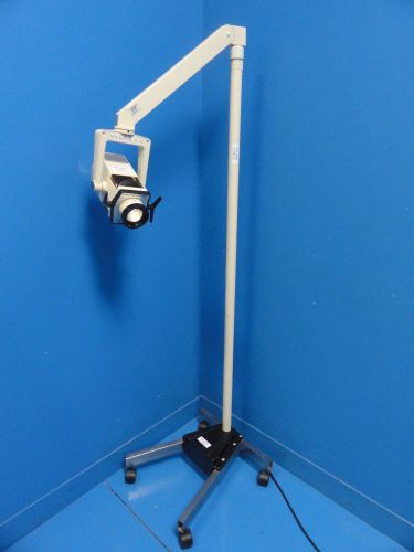 AIR-SHIELDS VICKERS PT 1400H-3 PHOTO-THERAPY LIGHT W/ PT 1400B-3 STAND (10325)