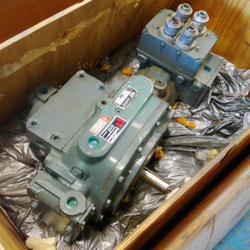 OILGEAR VARIABLE DELIVERY HYDRAULIC PUMP PVAKMZ-060-TMZ