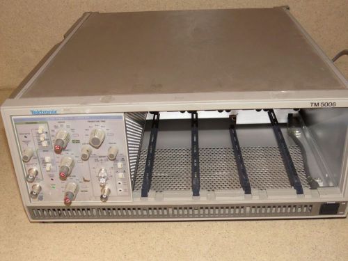 TEKTRONIX TM 5006 TM5006 6 SLOT CHASSIS w/ PG 508 PG508 50MHZ PLUG IN