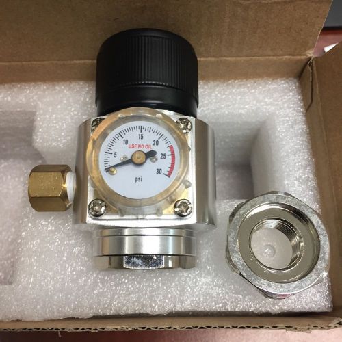 Commercial CO2 Regulator with Gauge 30PSI Draft Beer Kegerator