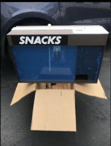 SNAK-STIX SNACK VENDING MACHINE VINTAGE 1986 COUNTERTOP CANDY DISPENSER