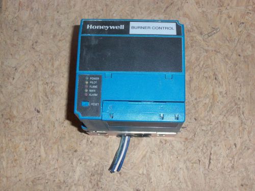 HONEYWELL RM7895 C 1012 BURNER CONTROL       ( 07964 )