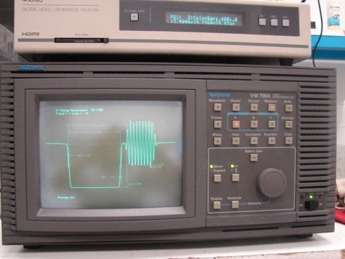 TEKTRONIX VM700A VIDEO MEASUREMENT