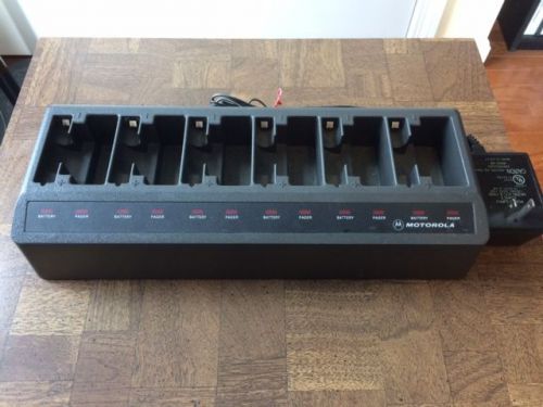 Motorola NRN5845A 6-Slot Gang Charger for Minitor 2/Director 2 Pagers