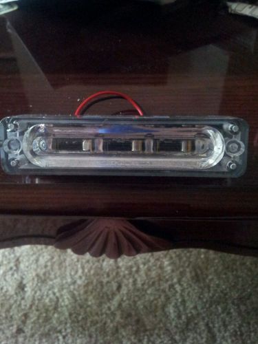 Linear strobe 4 leds amber color