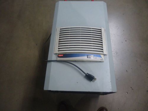 APW MCLEAN 115V 1 PHASE 3800/4000 BTU AIR CONDITIONER M28-0416-G007H