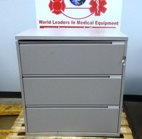 MERIDIAN FILE CABINET, 3 DRAWERS, KEY