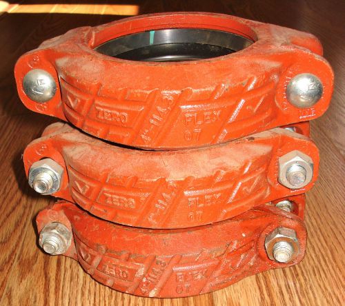 3 Victaulic Zero Flex 07 Couplings 4&#034;  with Gasket