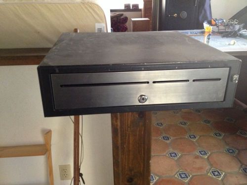 Electronic cash drawer