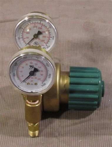 Liquid air regulator and dual guage for sale