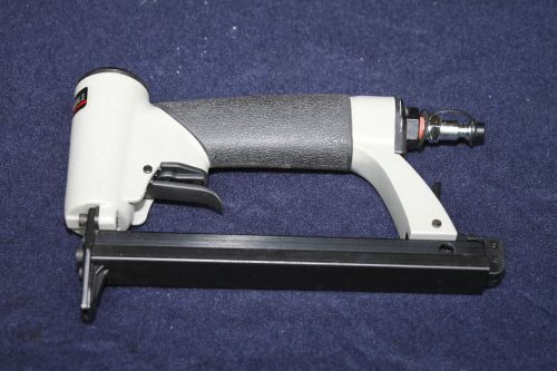 PORTER CABLE US58T2 UPHOLSTERY STAPLER..