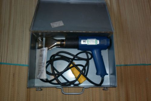 STEINEL HL 1502S HEATGUN  INCL/2 NOZZLES / INSTRUCTION BOOK / 110V/METAL CASE