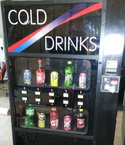 Royal 650 10 Select Live Display Drink Machine MDB/DEX!!