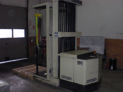 1995 Crown 30SP36TT Order Picker - Low Hours