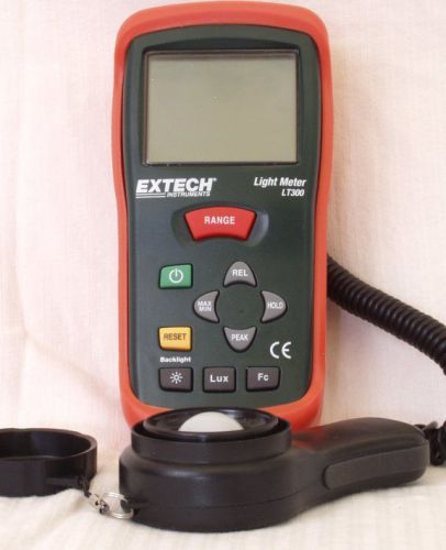 Extech LT300 Light Meter with Large LCD display with analog bargraph