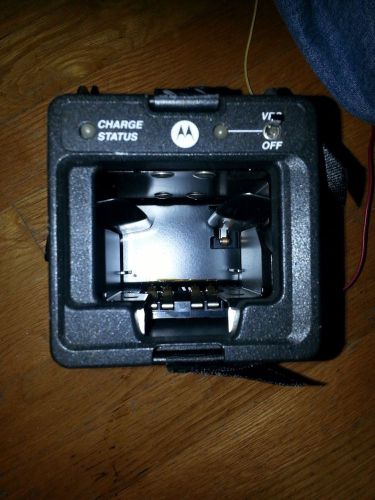 Motorola WPLN4208B Mobile Radio Charger-
							
							show original title