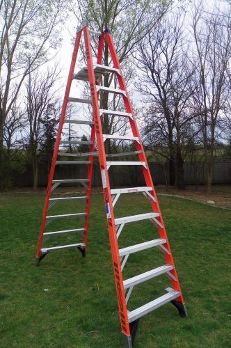 New Werner Platform Ladder PT7410 10 - 12 Ft 300lb Rated Fiberglass Step A-frame