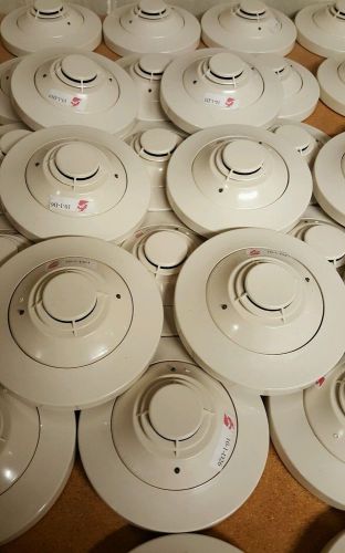 (40) Notifier FSP 851 Smoke Detectors