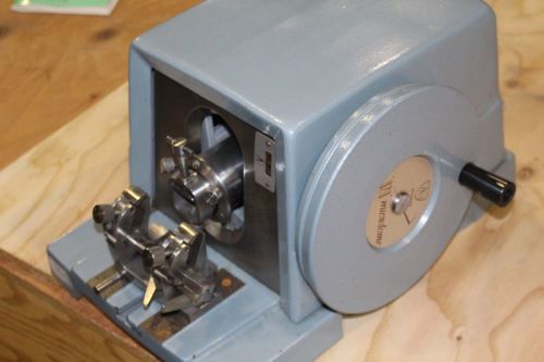 AO Spencer American Optical Model 820 Rotary Microtome