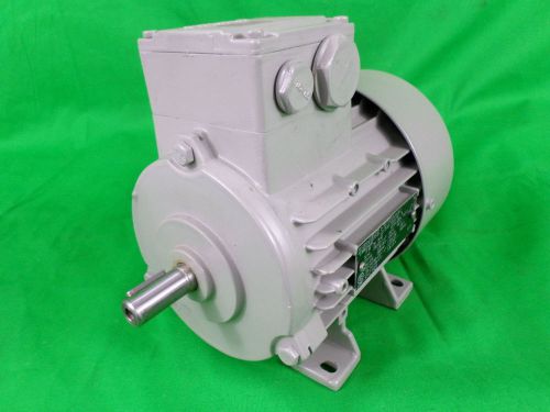 Siemens 1LA7073-2AA10-Z 0.63kW 3PH Motor