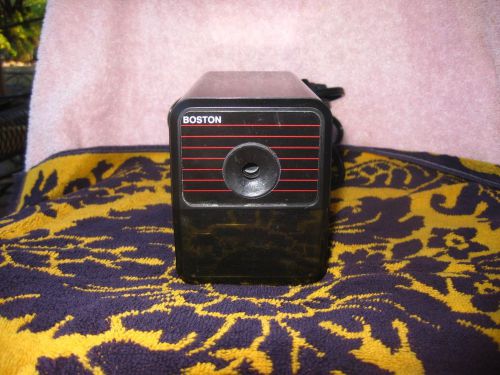 VINTAGE BOSTON ELECTRIC PENCIL SHARPENER ~ MODEL 18