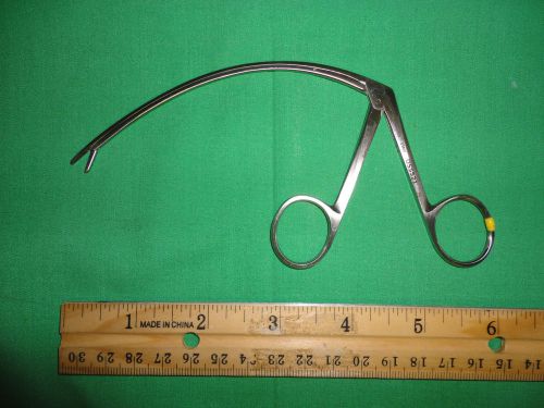 V. Mueller CAROLL Tendon Pulling Forceps [OS5521] Curved, Serrated