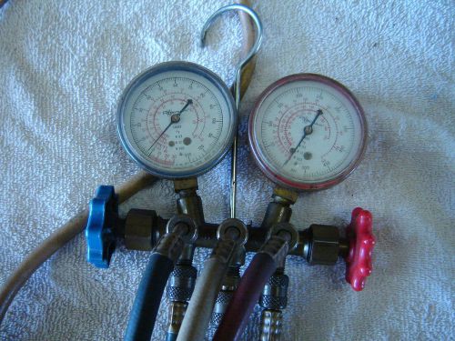 RobinAir Air Conditioning Gauge Set