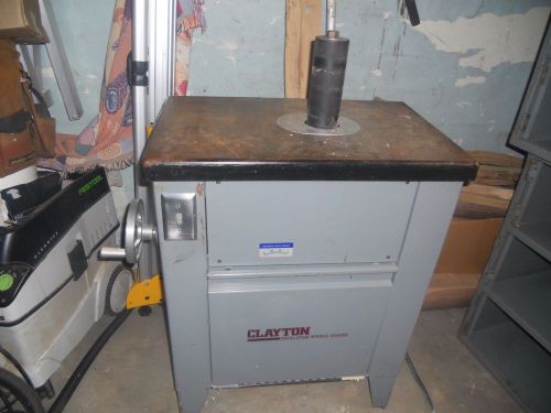 Clayton oscillating spindle sander