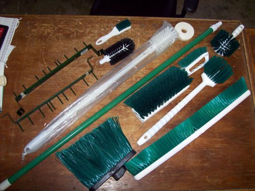 NEW 12 PC LOT SPARTA SPECTRUM SUPERMARKET PRODUCE BRUSH KIT