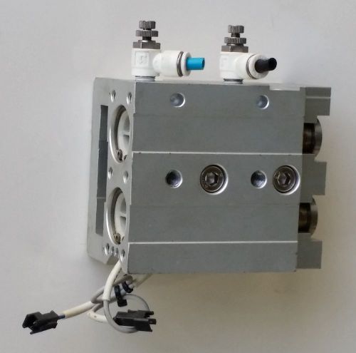 SMC MXS25-30AS Linear Guide Pneumatic Air Cylinder Flow Regulators, 0.7MPa D-A93