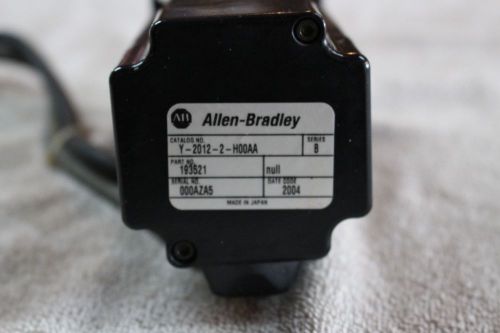 ALLEN BRADLEY SERVO MOTOR Y-2012-2-H00AA Ser# 000AZA5 with cut cables