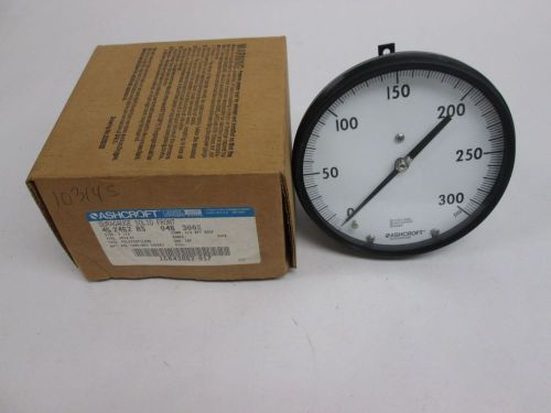 NEW ASHCROFT 45 2462 AS 04B 300 PRESSURE 0-300PSI 1/2IN NPT GAUGE D279380