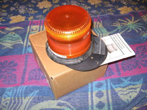 grote emergency,lighting strobe light beacon #77123 polycarbonate in good condi