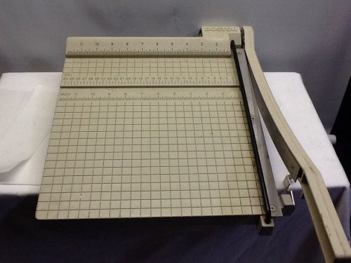 Boston 12&#034; X 12&#034; PAPER CUTTER RAZOR SHARP