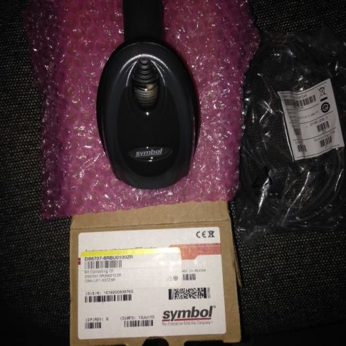 NIB MOTOROLA/SYMBOL DS6707 Barcode Scanner &amp; USB Cable