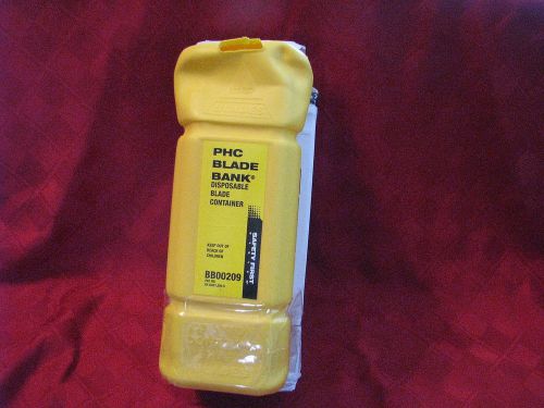 PHC Razor Blade Bank w Mounting Bracket, Hi-Vis Yellow, Recycled Plastic 2 ea