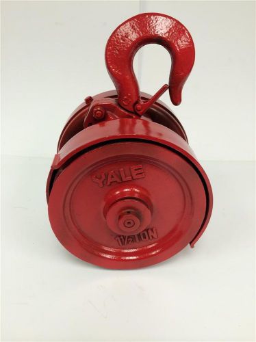 10206 INDUSTRIAL EATON YALE CHAIN FALL HOIST 1-1/2 TON CAPACITY NO HOOK &amp; CHAIN