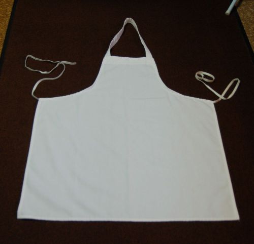 WHITE RESTAURANT OR CRAFT APRON