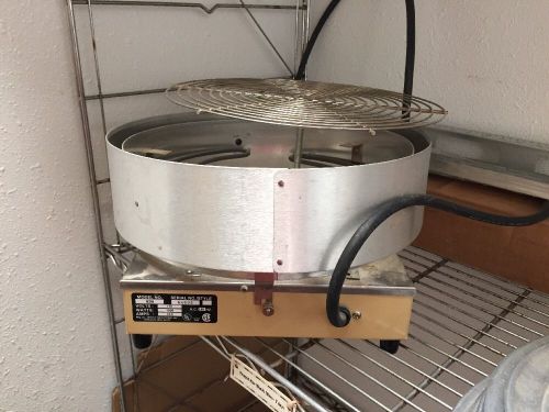 Wisco Industries 630 Pizza / Deli Wrap Capper