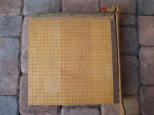 Vintage INGENTO GUILLOTINE PAPER CUTTER No 3 Ideal School Supply Co. Chicago IL