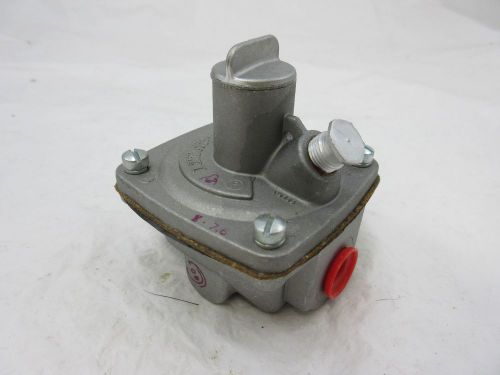 NEW 1/4&#034; GENERAL ITT V300J22C169 NATURAL GAS PRESSURE REGULATOR