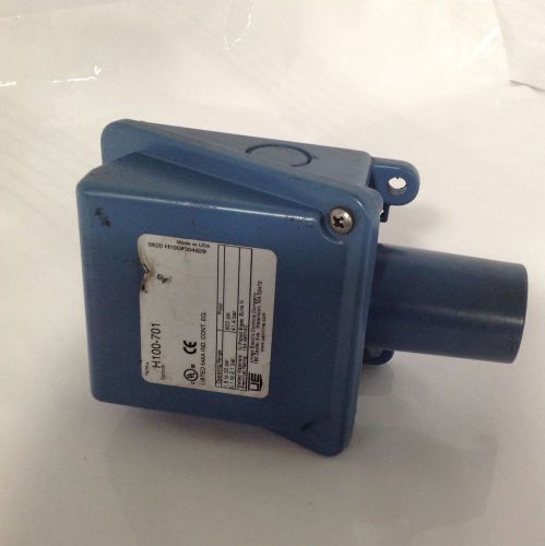 UNITED ELECTRIC CONTROLS * PRESSURE SWITCH  * H100-701