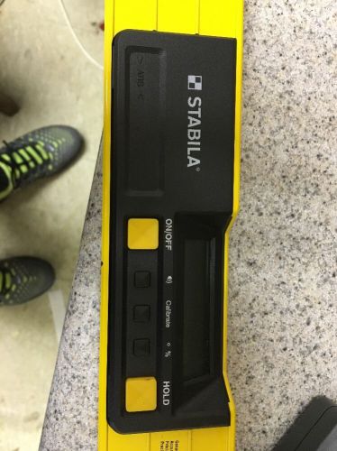 Stabila 48&#034; Electronic Inclinometer Level Type 86 w/ Case